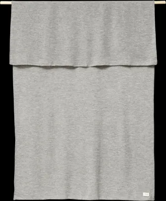 Form & Refine Aymara Pledd Grå